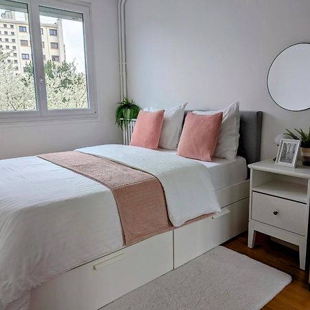 Entire 60M2 Apartment - Close To Paris - Parking - Kitchen - 2Min Rerb - Olympic'24 Bourg-la-Reine Εξωτερικό φωτογραφία