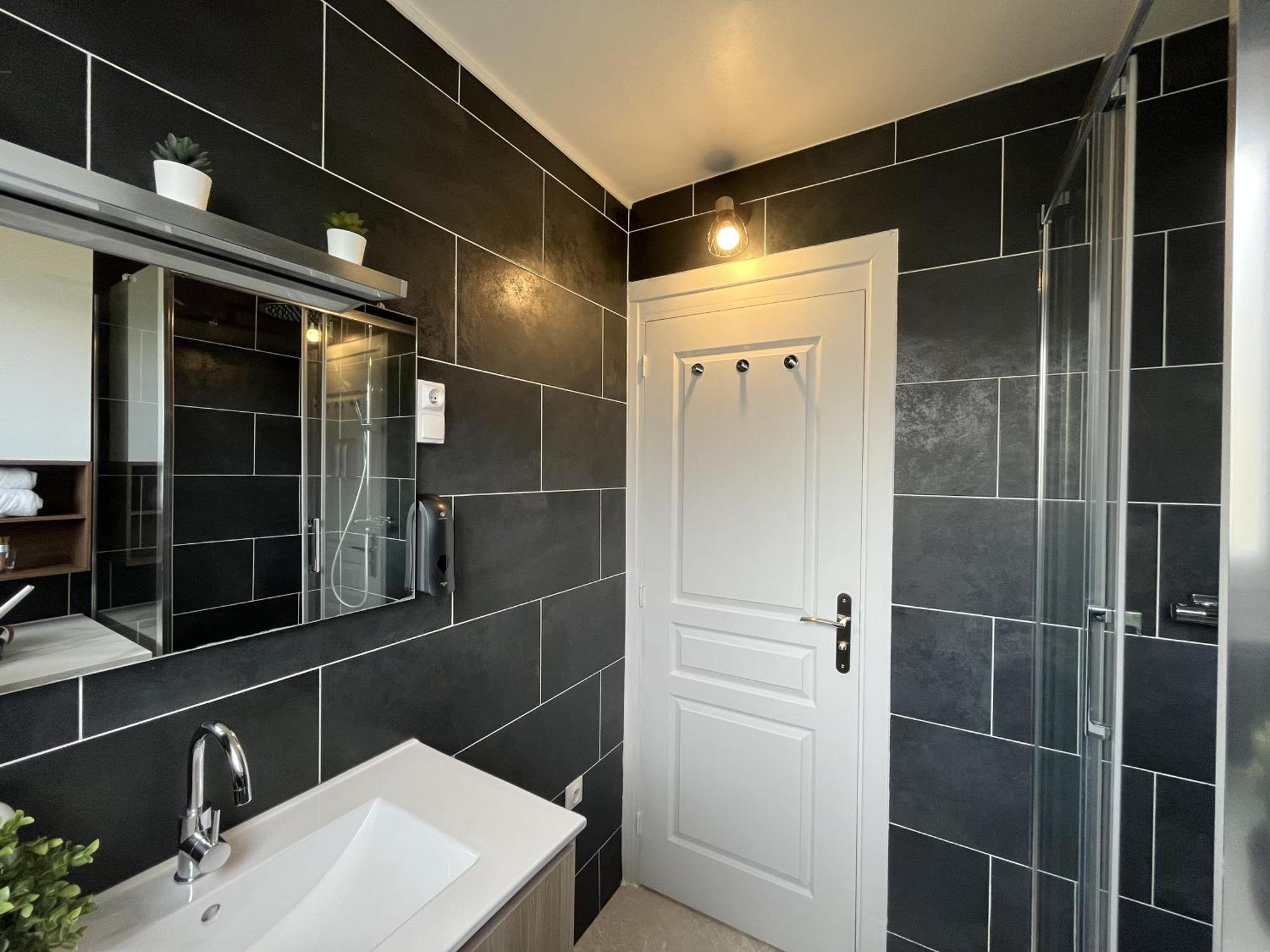 Entire 60M2 Apartment - Close To Paris - Parking - Kitchen - 2Min Rerb - Olympic'24 Bourg-la-Reine Εξωτερικό φωτογραφία