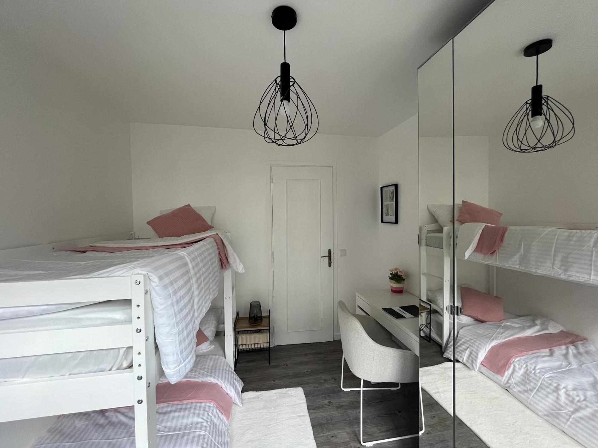 Entire 60M2 Apartment - Close To Paris - Parking - Kitchen - 2Min Rerb - Olympic'24 Bourg-la-Reine Εξωτερικό φωτογραφία